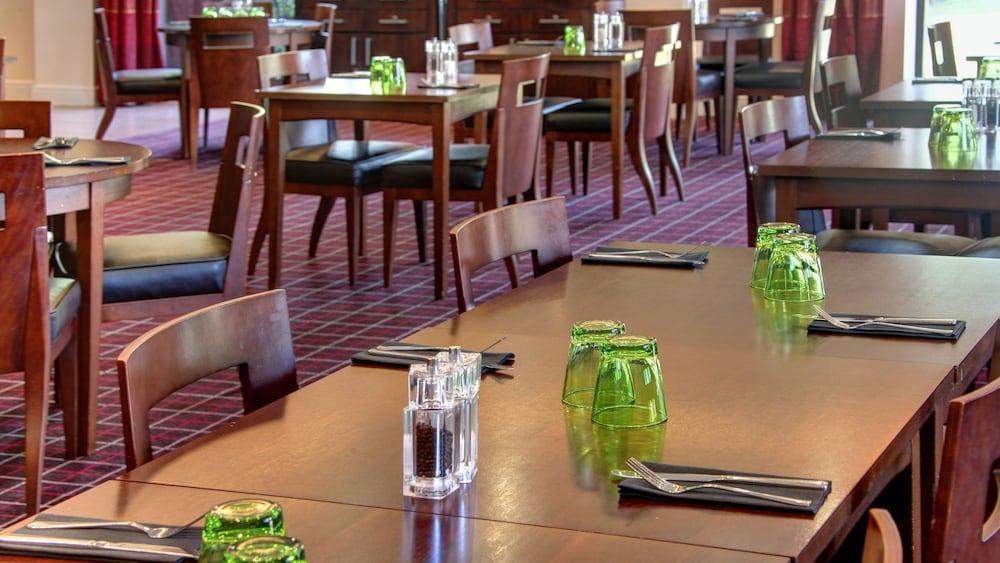 Voco Fareham - Solent By Ihg Hotel Eksteriør billede